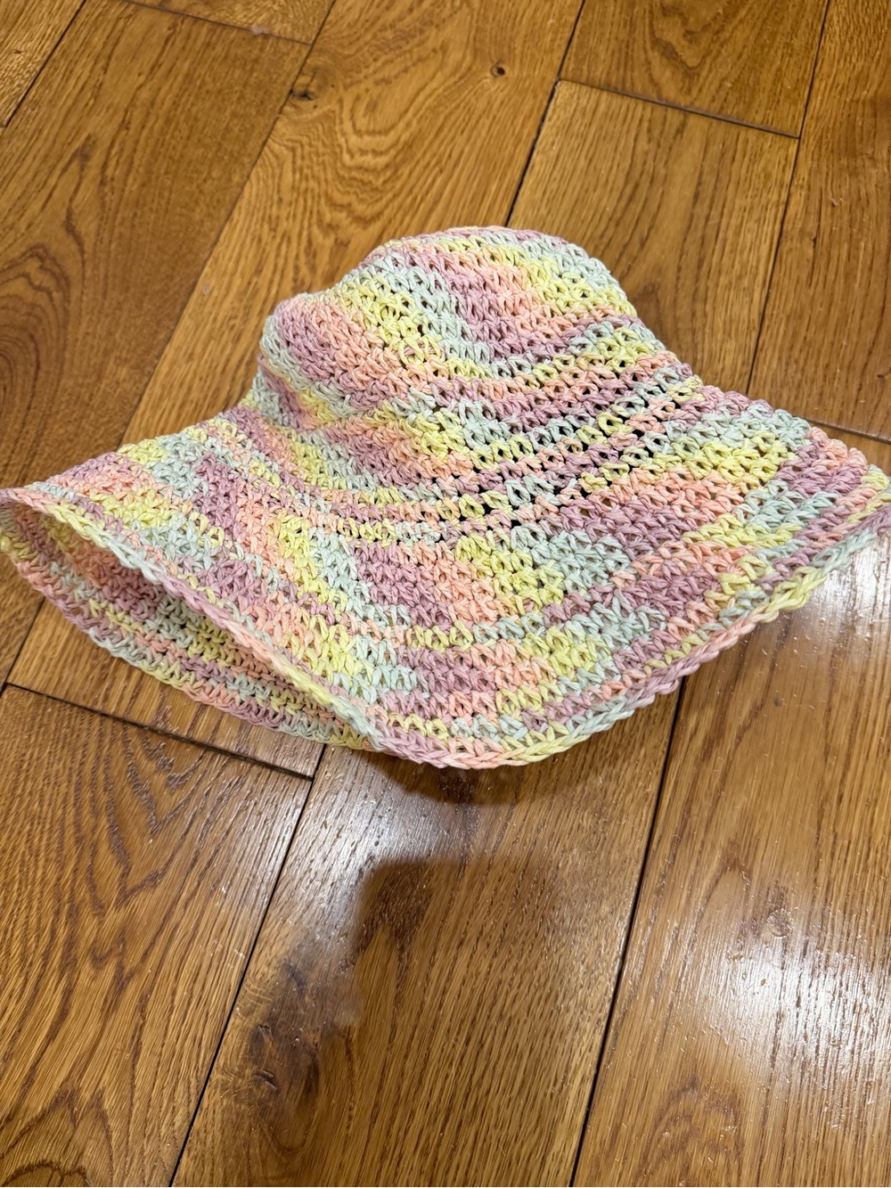 Lele Sadoughi Pastel Rainbow Playa Raffia Bucket Hat